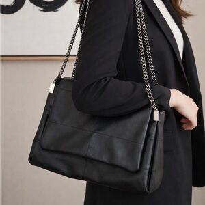 Black Chain Strap Crossbody Shoulder Bag – Multi-Compartment